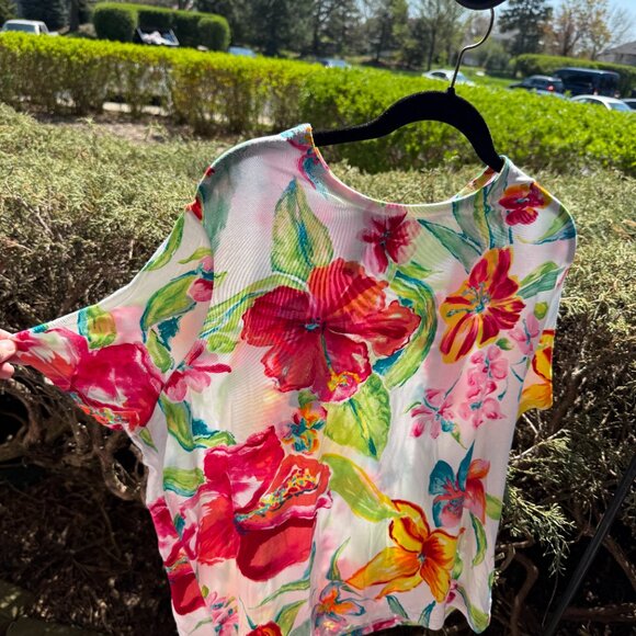 Lauren Ralph Lauren Tropical floral print Short Sleeve T-shirt Top Plus 2X NWT - Picture 9 of 9